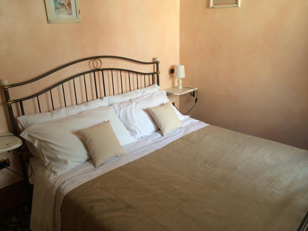 Relais Borgo Sul Mare Ospitalita Diffusa Silvi Paese الغرفة الصورة