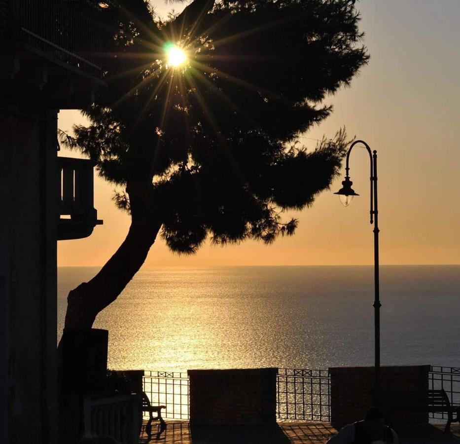Relais Borgo Sul Mare Ospitalita Diffusa Silvi Paese المظهر الخارجي الصورة
