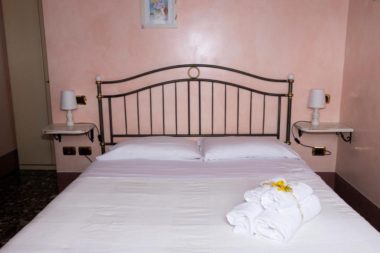 Relais Borgo Sul Mare Ospitalita Diffusa Silvi Paese المظهر الخارجي الصورة